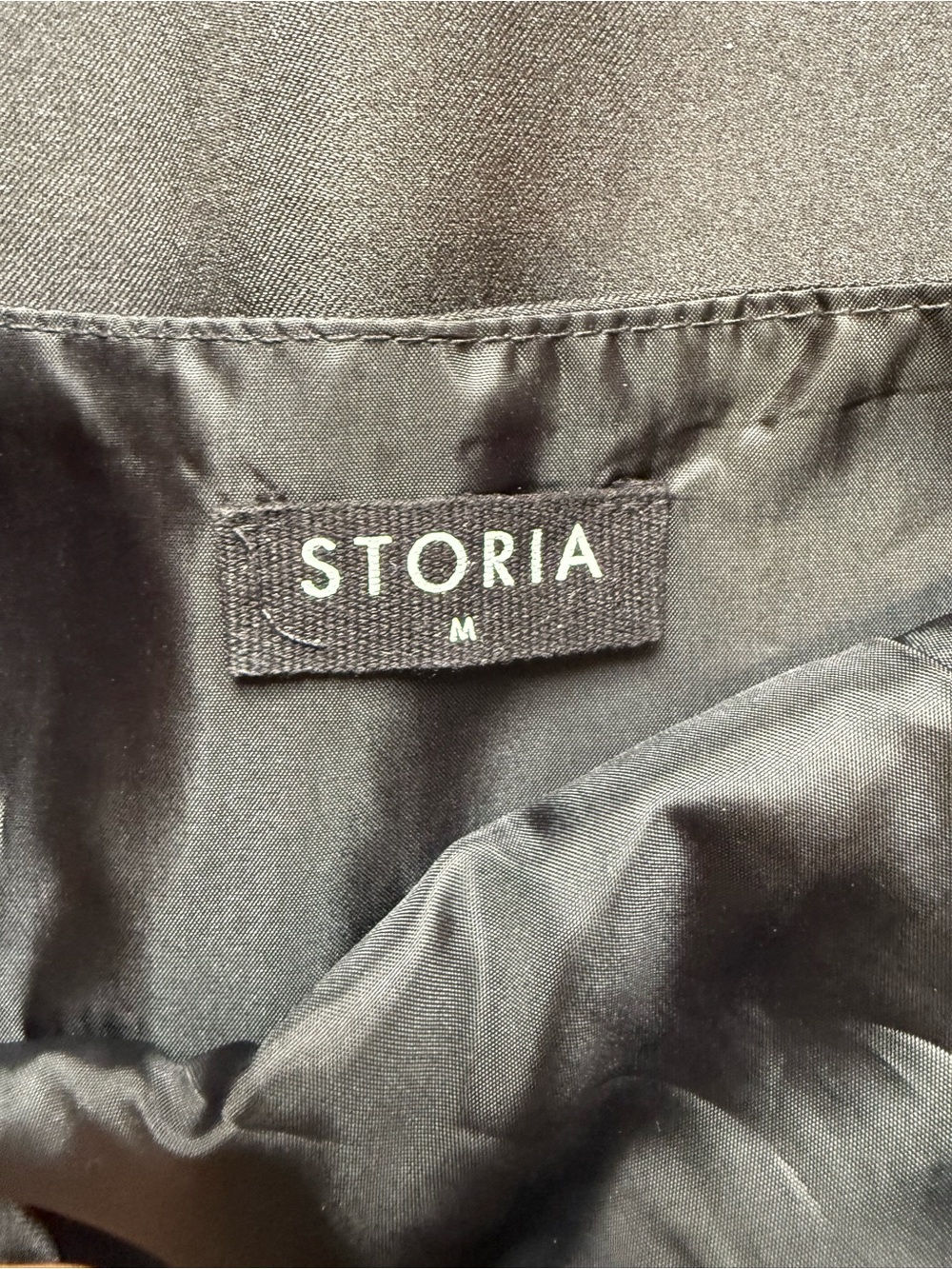 Storia little black dress with bow detail Size M - Picture 8 of 8
